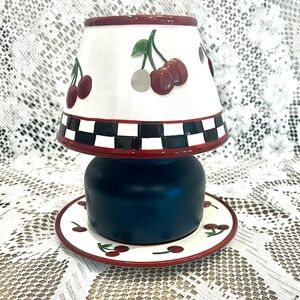 Yankee Candle brand candle shade and plate